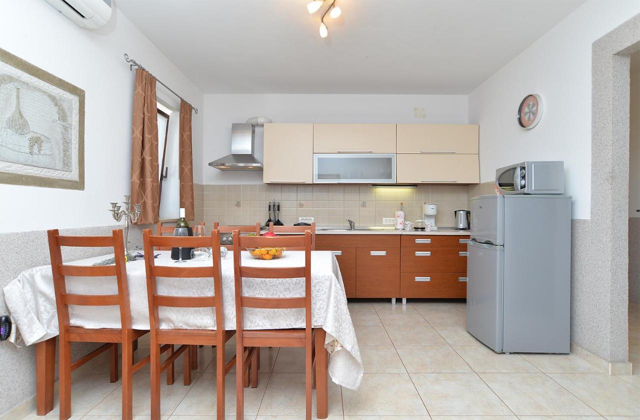 Apartment Jadranko 1761 เปโรย ภายนอก รูปภาพ