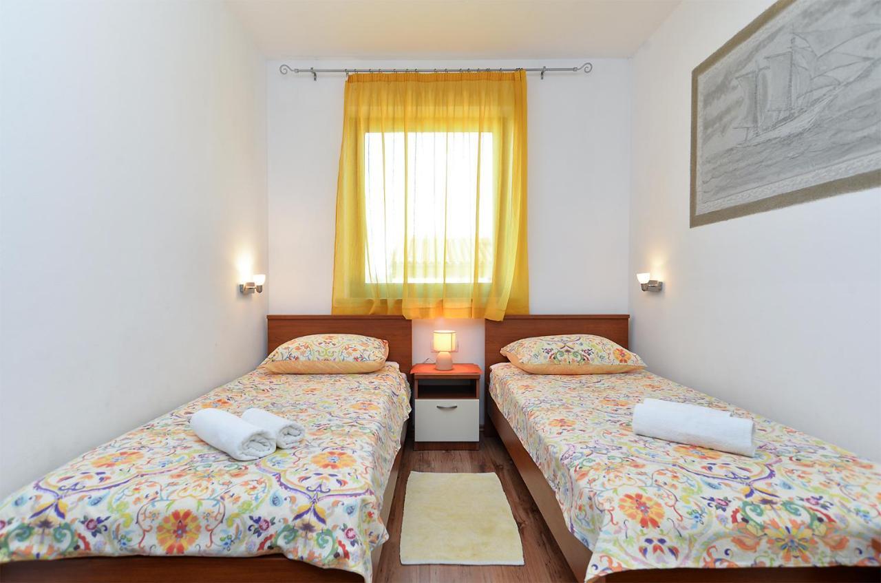 Apartment Jadranko 1761 เปโรย ภายนอก รูปภาพ